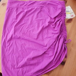 Brand new with tags. Tommy Bahama skirt, cover up